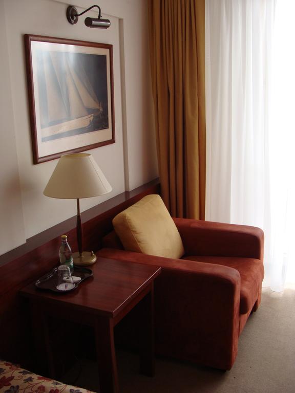Hotel Dal Gdansk Bagian luar foto