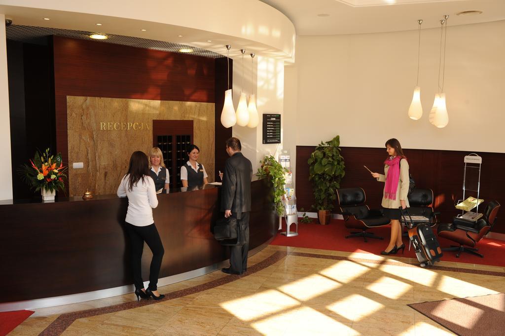 Hotel Dal Gdansk Bagian luar foto